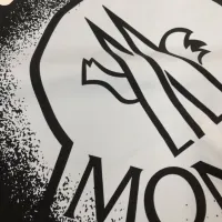 $56.00 USD Moncler T-Shirts Short Sleeved For Unisex #1470557