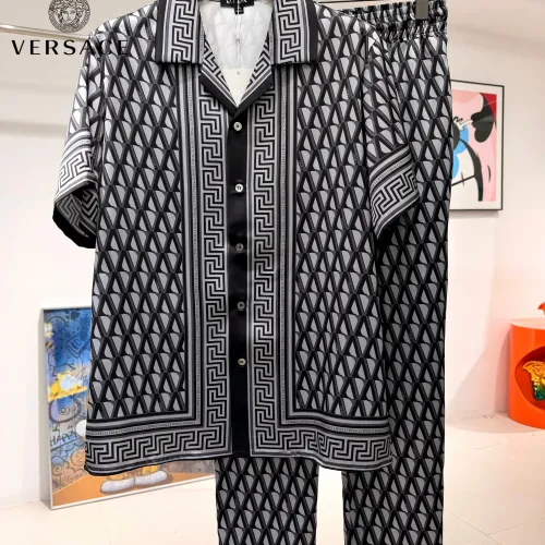 Versace Tracksuits Short Sleeved For Men #1473668
