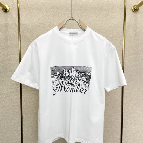 Moncler T-Shirts Short Sleeved For Men #1477430