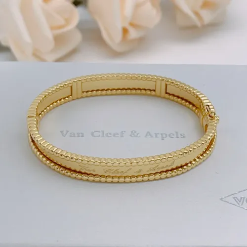 Replica Van Cleef & Arpels Bracelets #1477839 $36.00 USD for Wholesale