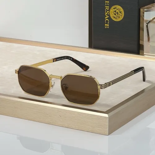 Versace AAA Quality Sunglasses #1478951