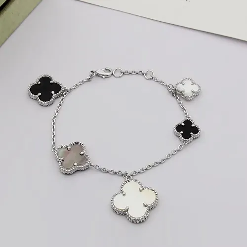 Van Cleef & Arpels Bracelets For Women #1479286