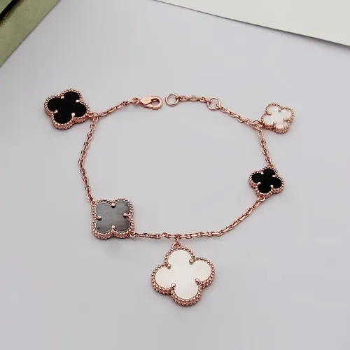 Van Cleef & Arpels Bracelets For Women #1479287
