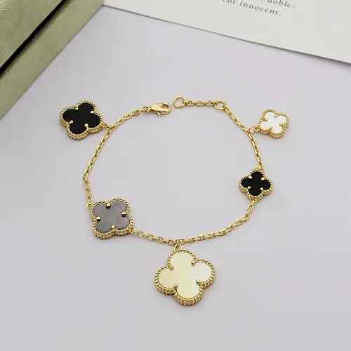 Van Cleef & Arpels Bracelets For Women #1479288