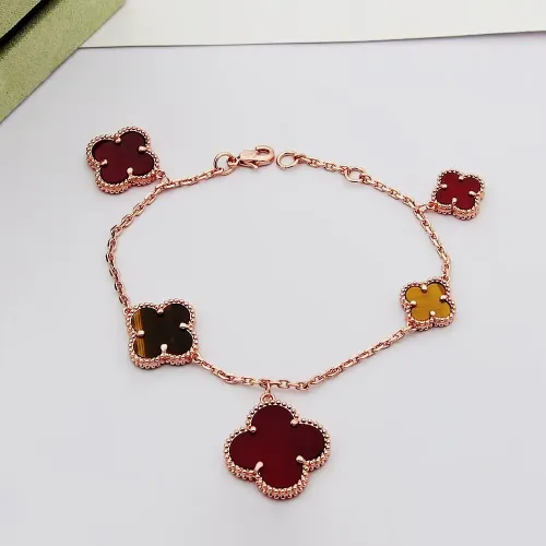 Van Cleef & Arpels Bracelets For Women #1479290