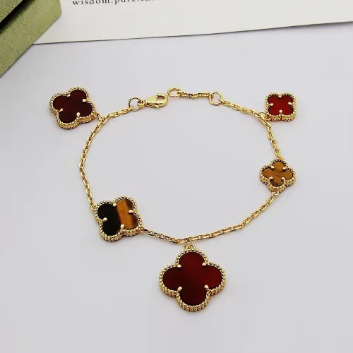 Van Cleef & Arpels Bracelets For Women #1479291