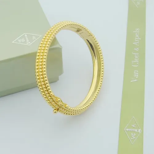 Van Cleef & Arpels Bracelets #1479348