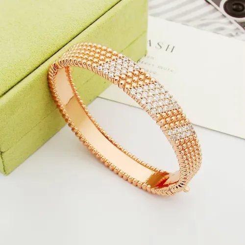 Van Cleef & Arpels Bracelets For Women #1479570