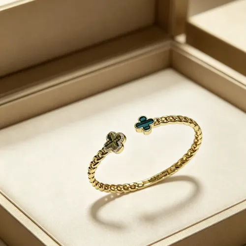 Replica Van Cleef & Arpels Bracelets #1480045 $39.00 USD for Wholesale