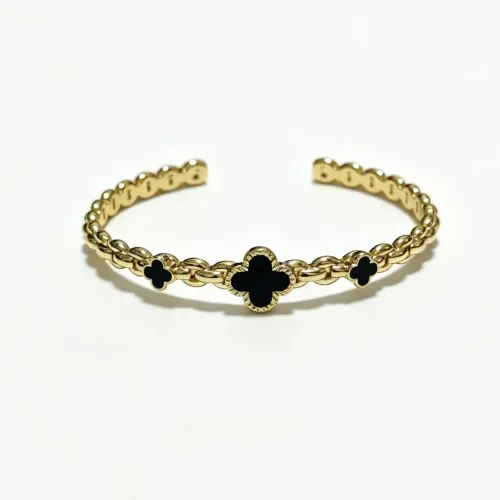 Replica Van Cleef & Arpels Bracelets #1480046 $39.00 USD for Wholesale