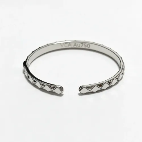 Replica Van Cleef & Arpels Bracelets #1480047 $39.00 USD for Wholesale