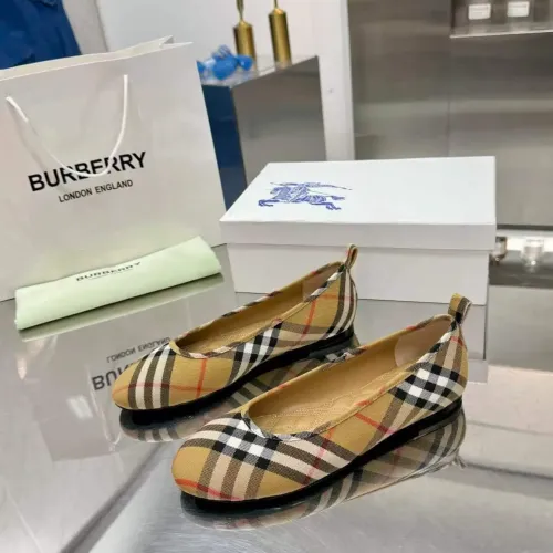 Burberry Flat Shoes For Women #1482950