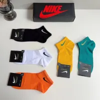 $27.00 USD Nike Socks #1476526