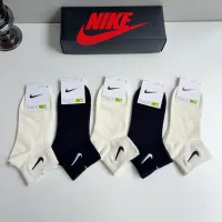 $29.00 USD Nike Socks #1476528