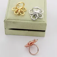 $29.00 USD Van Cleef & Arpels Rings In Rose Gold For Women #1478686