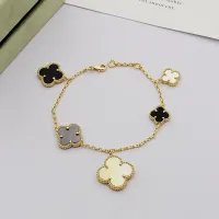 $32.00 USD Van Cleef & Arpels Bracelets For Women #1479288