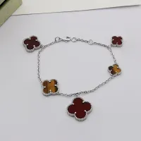 $32.00 USD Van Cleef & Arpels Bracelets For Women #1479289