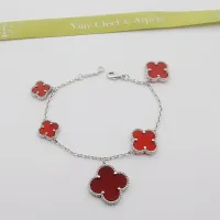$32.00 USD Van Cleef & Arpels Bracelets For Women #1479295