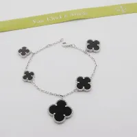 $32.00 USD Van Cleef & Arpels Bracelets For Women #1479298