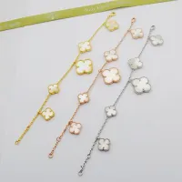 $32.00 USD Van Cleef & Arpels Bracelets For Women #1479303