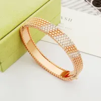 $36.00 USD Van Cleef & Arpels Bracelets For Women #1479570