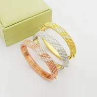 $36.00 USD Van Cleef & Arpels Bracelets For Women #1479571
