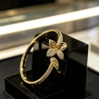 $42.00 USD Van Cleef & Arpels Bracelets #1480043