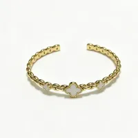 $39.00 USD Van Cleef & Arpels Bracelets #1480044