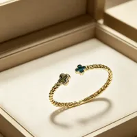 $39.00 USD Van Cleef & Arpels Bracelets #1480045