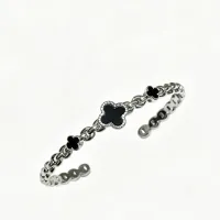 $39.00 USD Van Cleef & Arpels Bracelets #1480049