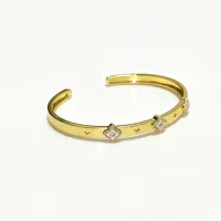 $39.00 USD Van Cleef & Arpels Bracelets #1480052